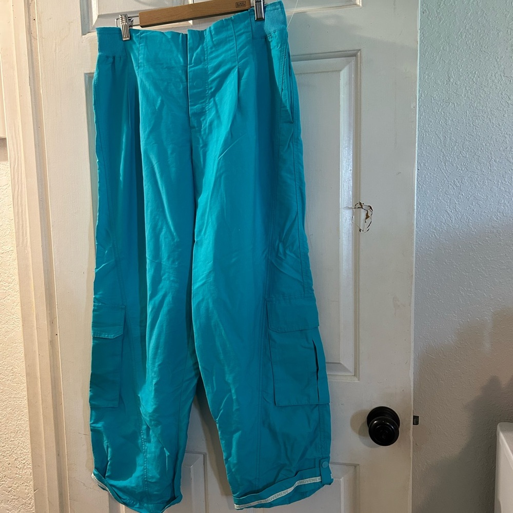 Teal Cargo Capris with Side Pockets